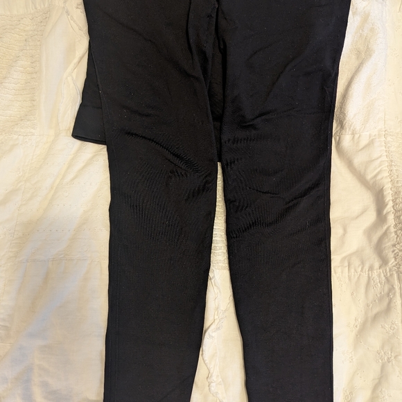 BLANQI Everyday Black Maternity Belly Support Leggings in Medium - Picture 6 of 6